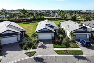 6341 Winding Pne Dr, Nokomis, FL 34275 - Photo 1