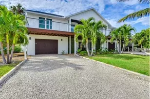 5708 Holmes Blvd, Holmes Beach, FL 34217 - Photo 1