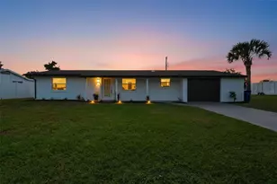 121 Sandhurst Dr, Venice, FL 34293 - Photo 1