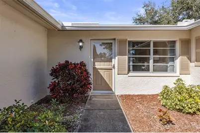 3123 39th Street S #B, Saint Petersburg, FL 33711 - Photo 1