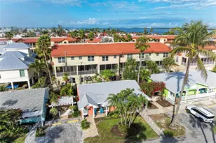 1603 Gulf Dr N, Bradenton Beach, FL 34217 - Photo 1