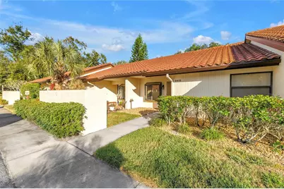 8415 Gardens Circle, Sarasota, FL 34243 - Photo 1