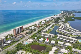527 Sutton Pl, Longboat Key, FL 34228 - Photo 1