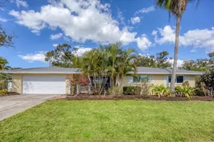 2927 Webber St, Sarasota, FL 34239 - Photo 1
