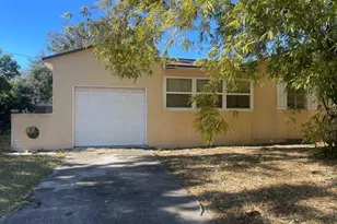 1900 26th Ave N, Saint Petersburg, FL 33713 - Photo 1