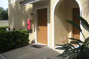3421 Parkridge Cir, Sarasota, FL 34243 - Photo 1