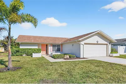 6812 19th Avenue W, Bradenton, FL 34209 - Photo 1