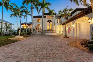 419 Bayview Pkwy, Nokomis, FL 34275 - Photo 1