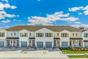 10719 Tiger Lily Dr, Venice, FL 34293 - Photo 1