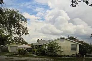 1845 Kenilworth St, Sarasota, FL 34231 - Photo 1