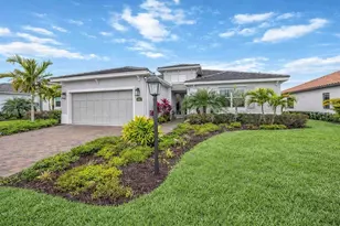 8012 Clearwater Ct, Sarasota, FL 34241 - Photo 1