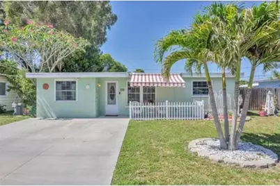 10595 104th Avenue, Largo, FL 33773 - Photo 1