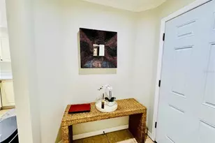 421 NW 32nd Ct, Miami, FL 33125 - Photo 1