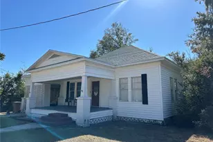 513 W Main St, Wauchula, FL 33873 - Photo 1