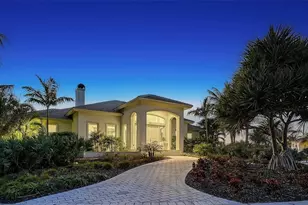 617 Neptune Ave, Longboat Key, FL 34228 - Photo 1