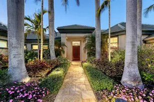 316 W Royal Flamingo Dr, Sarasota, FL 34236 - Photo 1