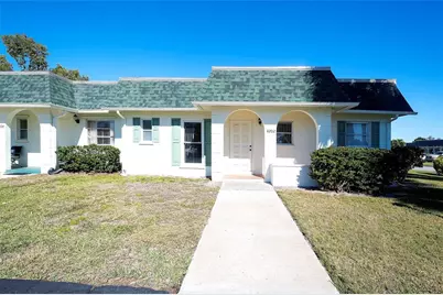 4202 35th Avenue W #7, Bradenton, FL 34205 - Photo 1