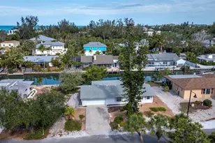 535 De Narvaez Dr, Longboat Key, FL 34228 - Photo 1