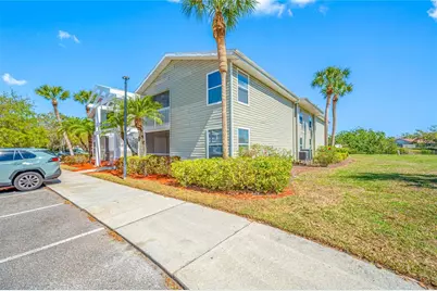8115 45th Court E #7, Sarasota, FL 34243 - Photo 1