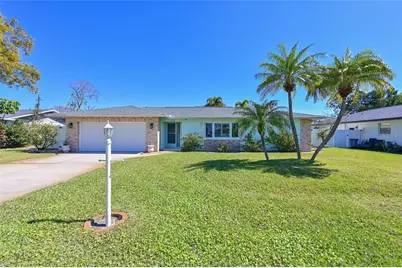 219 57th Street Court W, Bradenton, FL 34209 - Photo 1