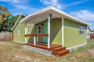 3016 17th St E, Bradenton, FL 34208 - Photo 1