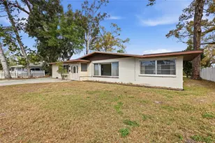 2506 21st Ave W, Bradenton, FL 34205 - Photo 1