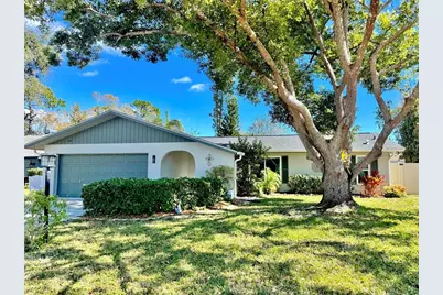 4811 79th Avenue Plaza E, Sarasota, FL 34243 - Photo 1