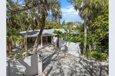 157 Garden Lane, Sarasota, FL 34242 - Photo 1