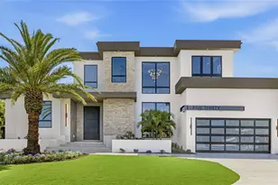 530 Chipping Ln, Longboat Key, FL 34228 - Photo 1