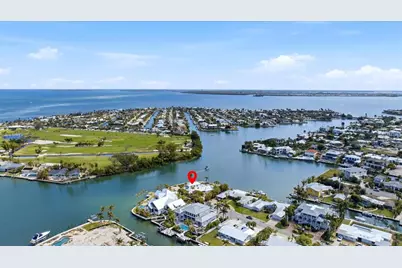 531 72nd Street, Holmes Beach, FL 34217 - Photo 1