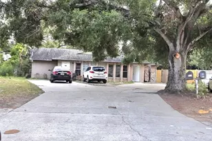 208 58th Ave E, Bradenton, FL 34203 - Photo 1