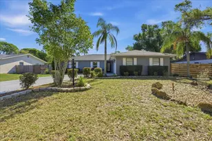 1467 Georgetowne Dr, Sarasota, FL 34232 - Photo 1