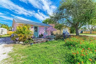 1885 Vamo Dr, Sarasota, FL 34231 - Photo 1