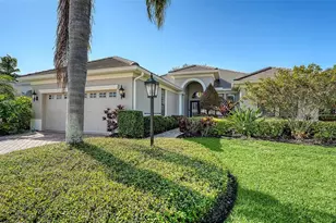 13828 Siena Loop, Lakewood Ranch, FL 34202 - Photo 1