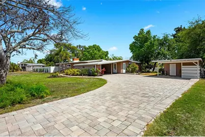 6201 6th Avenue NW, Bradenton, FL 34209 - Photo 1