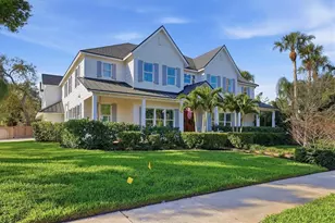 1686 North Dr, Sarasota, FL 34239 - Photo 1