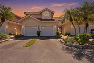 5588 Golf Pointe Dr, Sarasota, FL 34243 - Photo 1