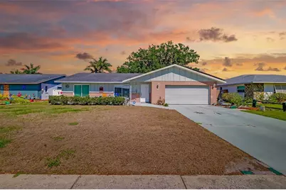 2005 39th Street W, Bradenton, FL 34205 - Photo 1