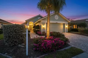 5013 Seagrass Dr, Venice, FL 34293 - Photo 1
