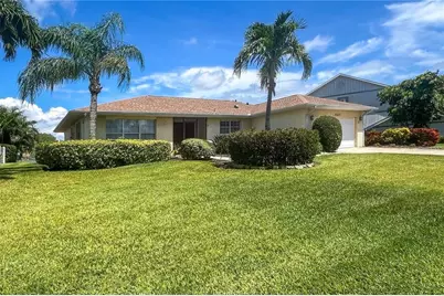 5207 88th Street W, Bradenton, FL 34210 - Photo 1