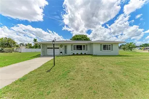 2811 33rd Ave W, Bradenton, FL 34205 - Photo 1