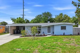2704 52nd Ave Terrace W, Bradenton, FL 34207 - Photo 1