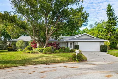 5102 Estates Circle, Sarasota, FL 34243 - Photo 1