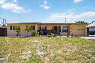 3514 24th Pkwy, Sarasota, FL 34235 - Photo 1
