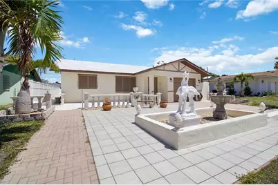 1028 Lillian Street, Venice, FL 34285 - Photo 1