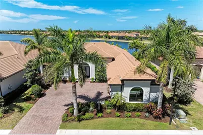 352 Maraviya Boulevard, Nokomis, FL 34275 - Photo 1