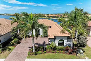 352 Maraviya Blvd, Nokomis, FL 34275 - Photo 1