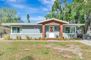 710 31st St W, Bradenton, FL 34205 - Photo 1