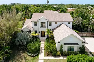 1815 S Lake Shore Dr, Sarasota, FL 34231 - Photo 1