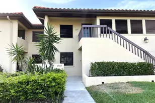5212 Lake Village Dr, Sarasota, FL 34235 - Photo 1